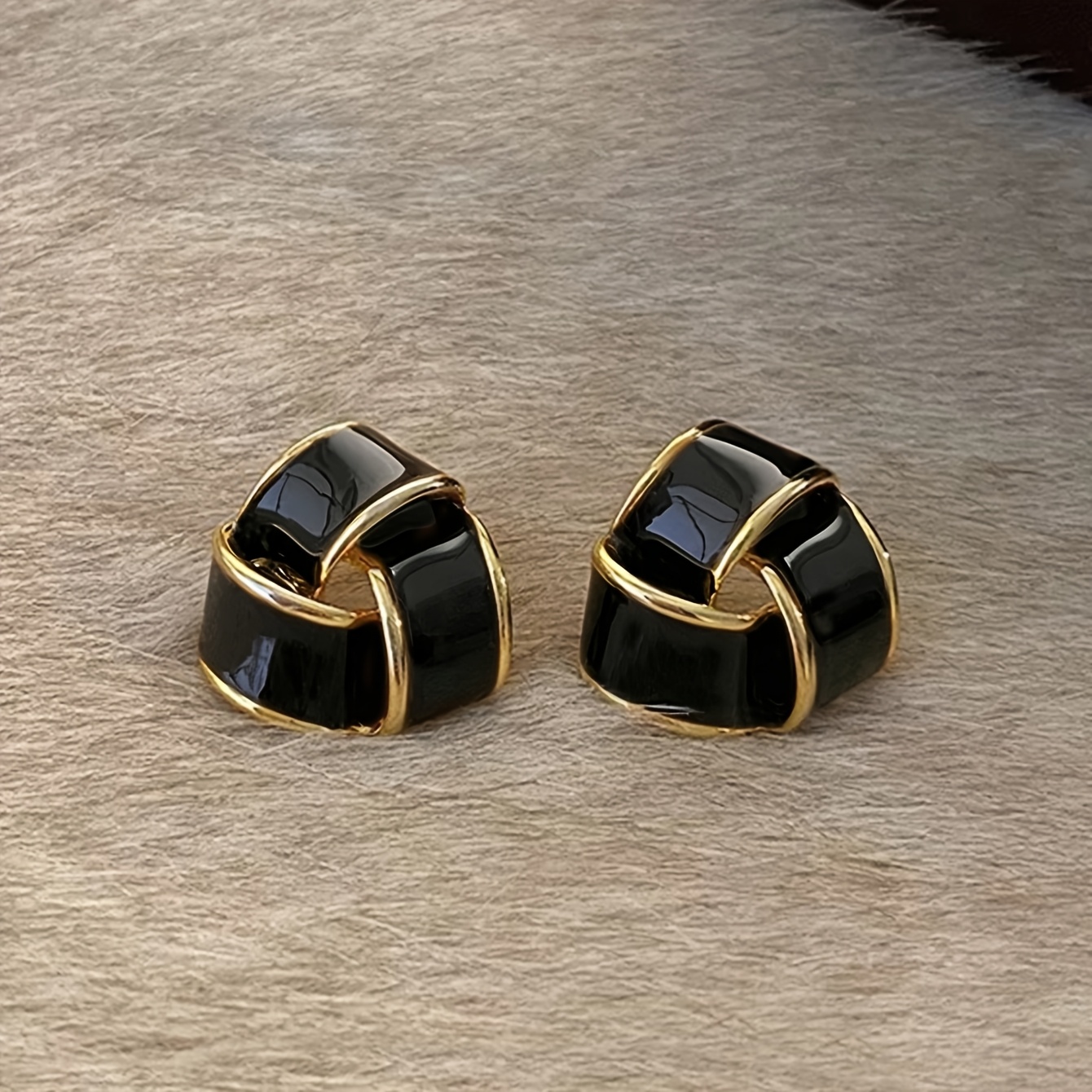 3 Pairs French Retro Geometric Heart Stud Earrings Set